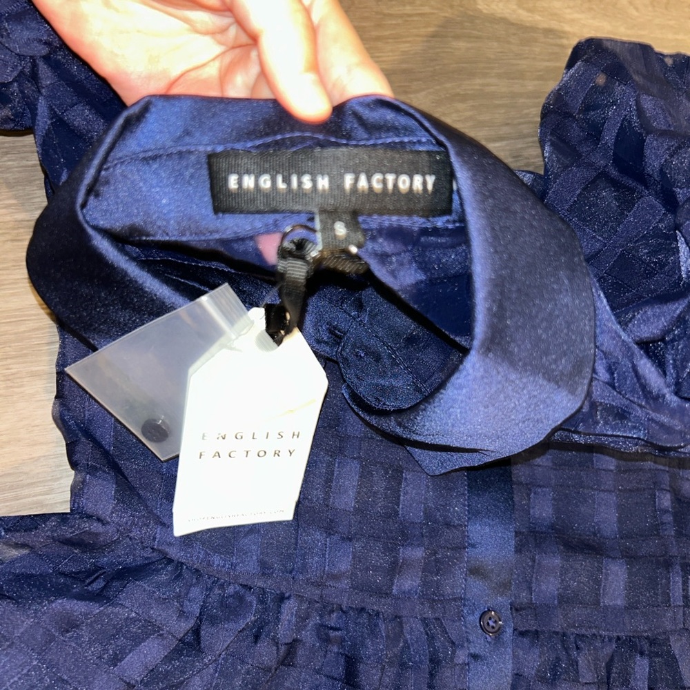 English factory Organza short sleeve button front midi dress - Picture 9 of 11